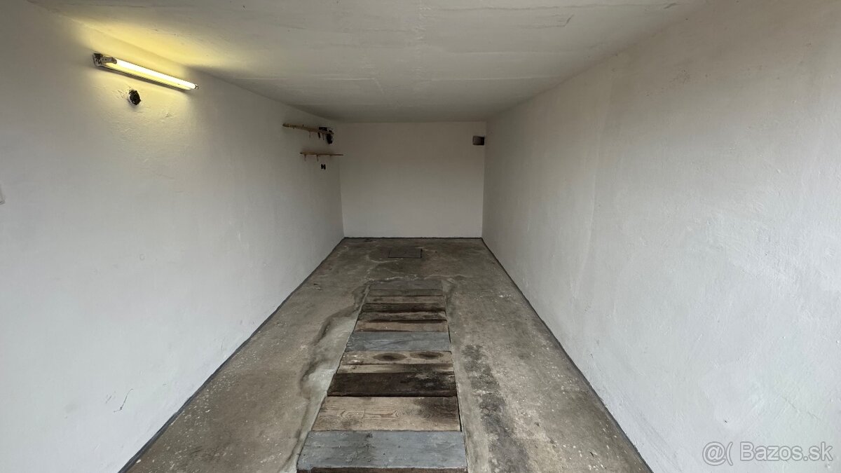 NOVÉ MESTO NAD VÁHOM GARÁŽ NA PRENÁJOM - 3