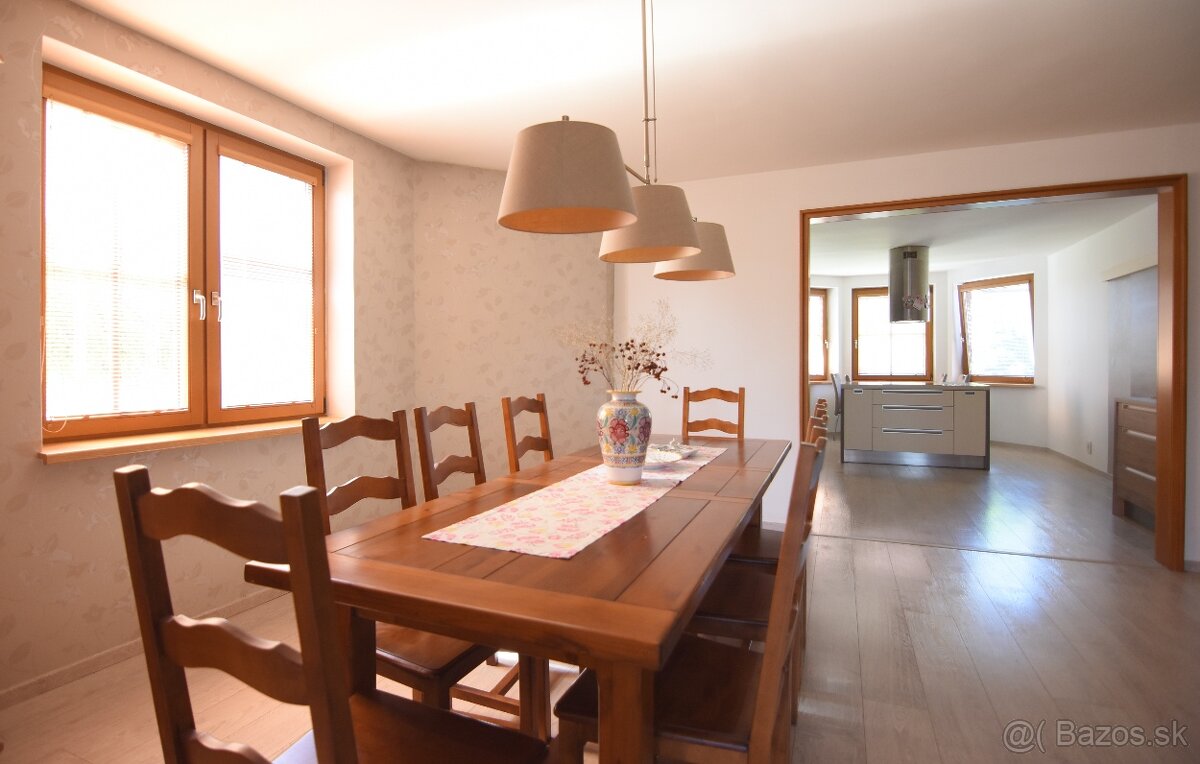 Na predaj Rodinný dom,Trenčín-Zlatovce, krásny pozemok 900m2 - 3