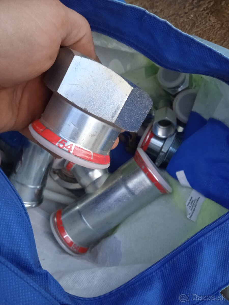 Lisovacie fitingy - 3