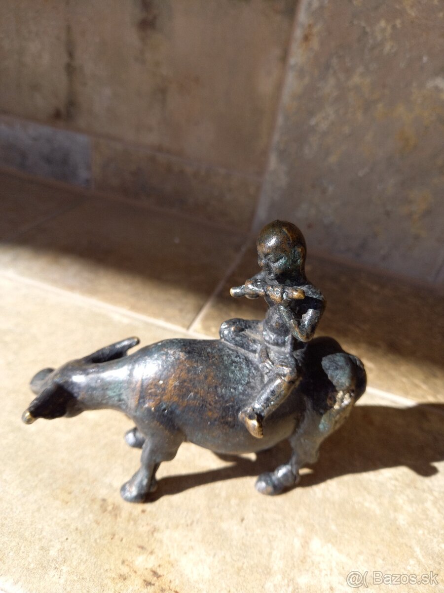 Bronzová soška - 3