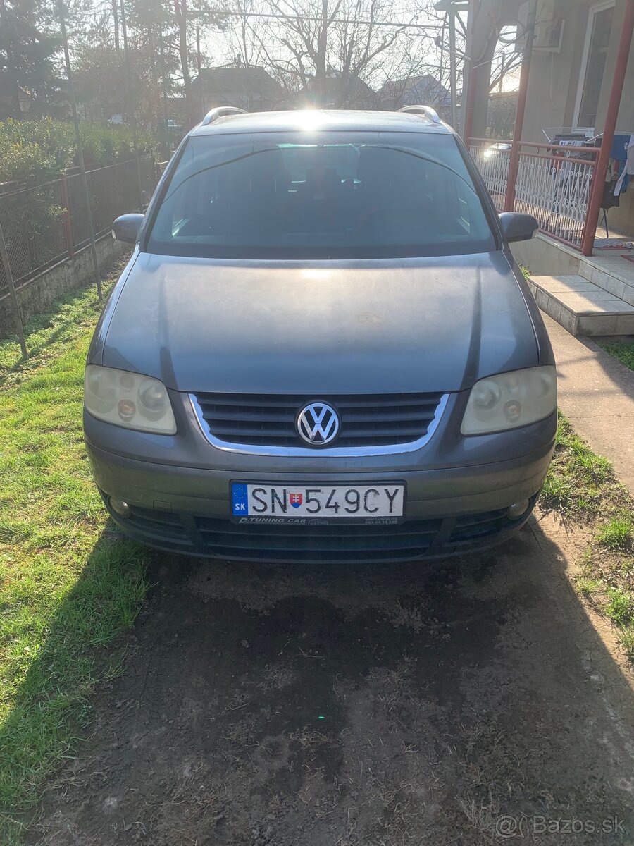 volkswagen touran - 3