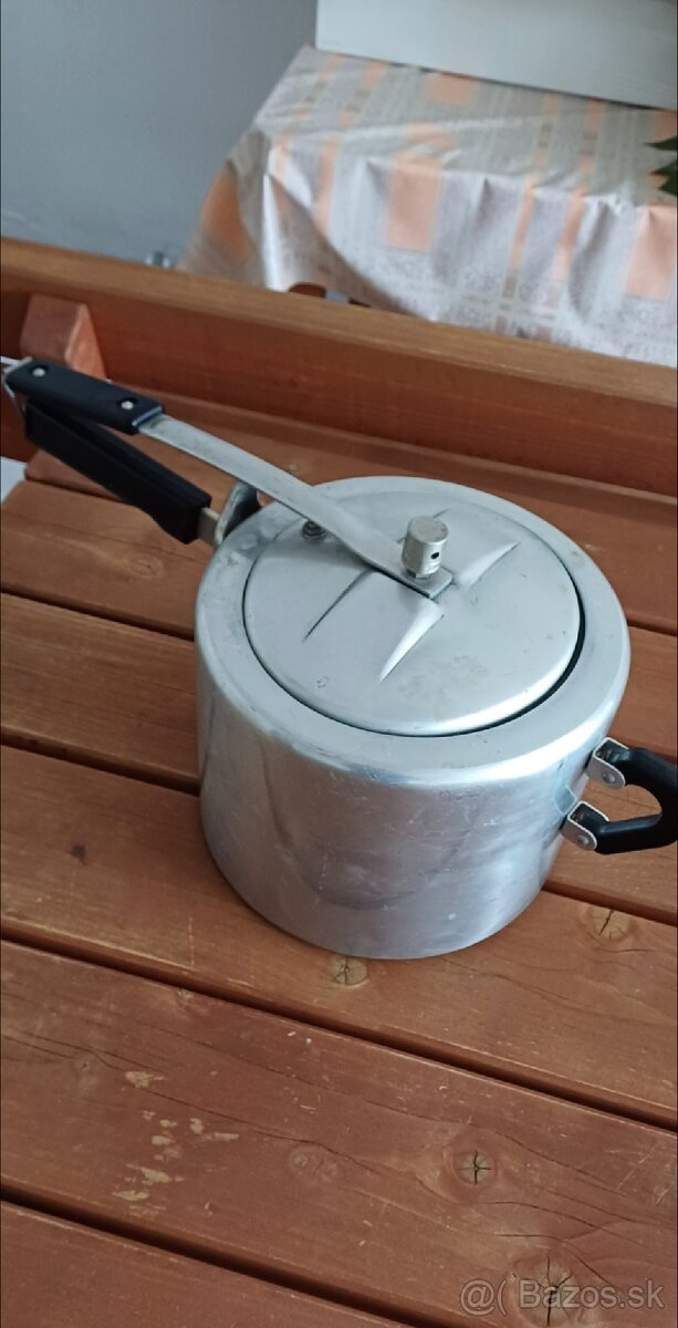 Retro kuchta tlakový hrniec - 3