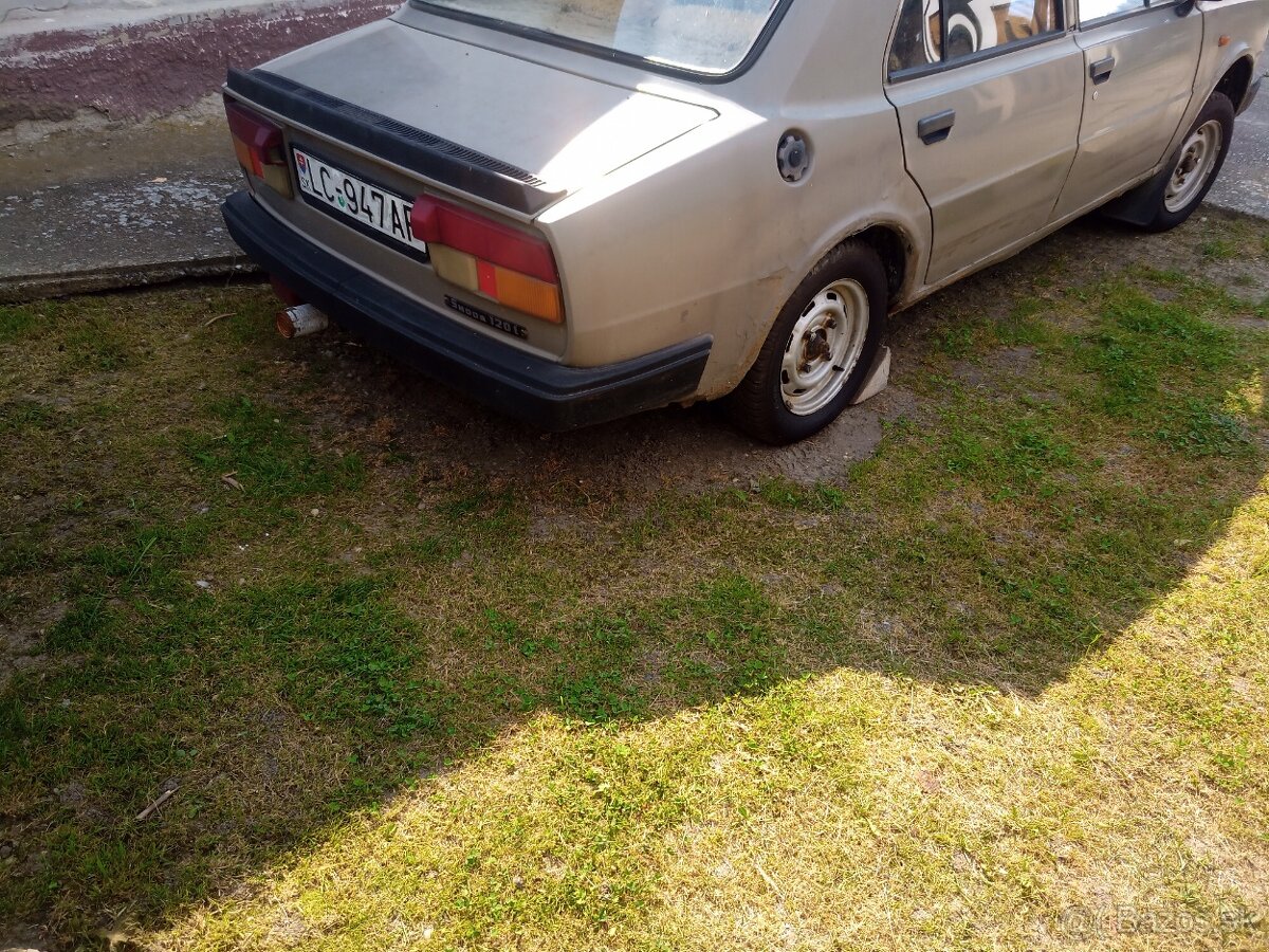 Predám škoda 120L - 3