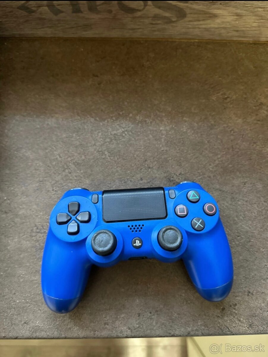 Playstation 4 jet black slim 1 TB - 3