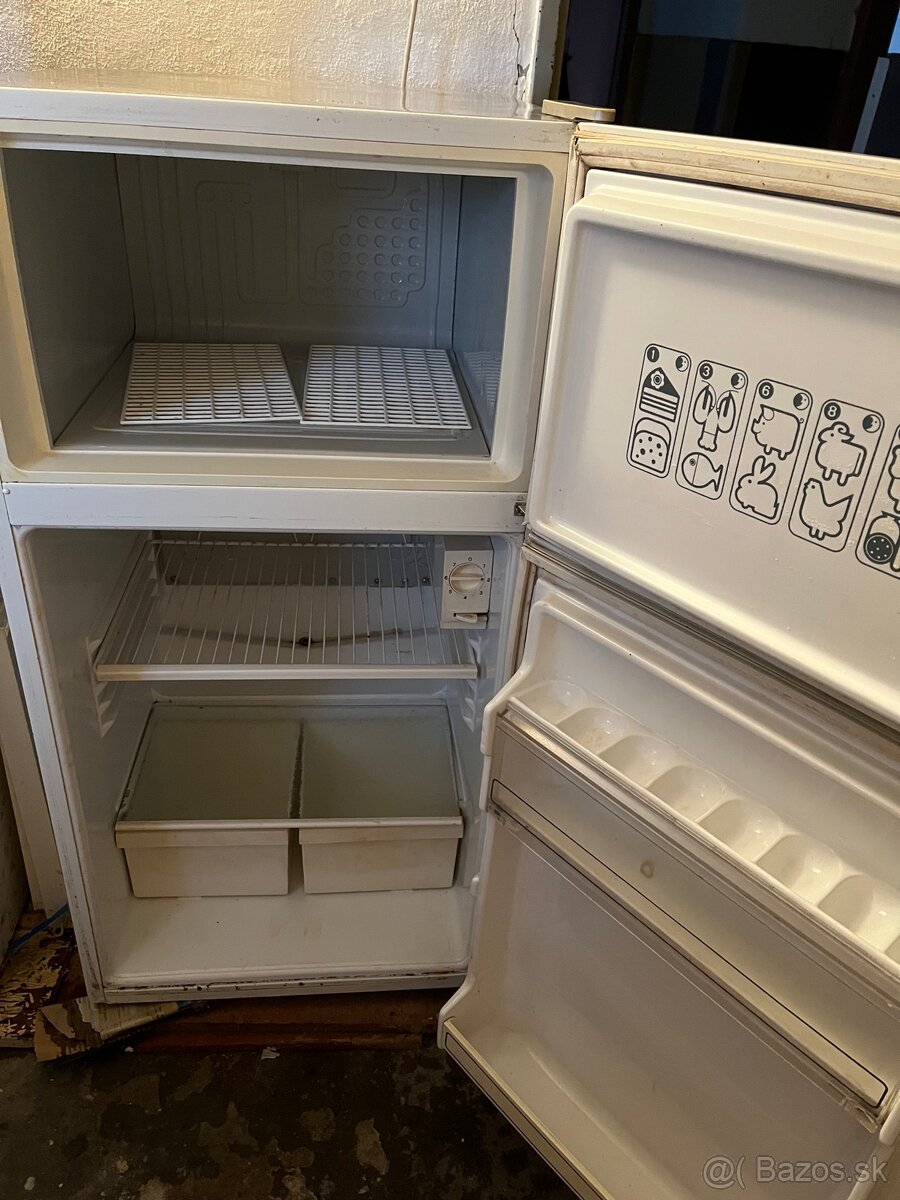 Chladnička s mrazničkou - 3