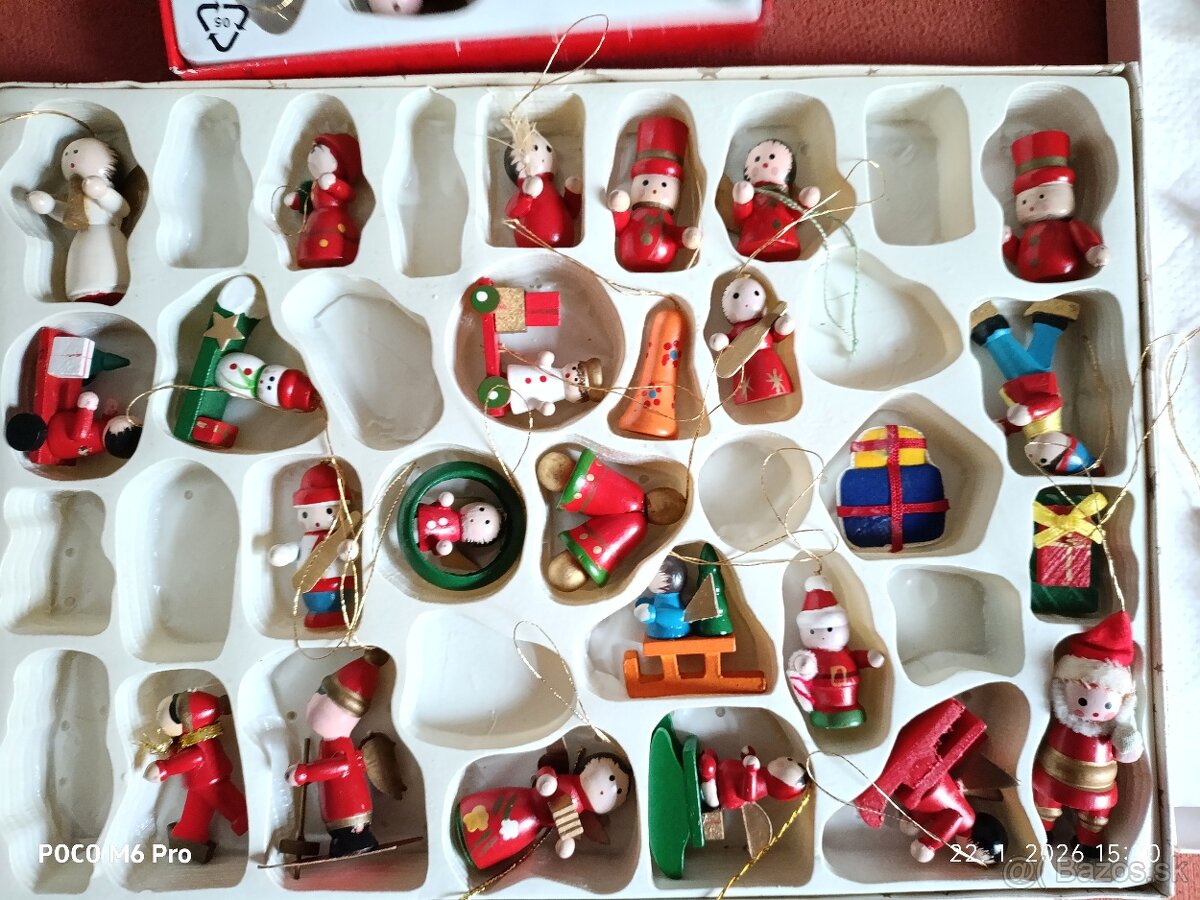 35 starých drevených figúrok - 3