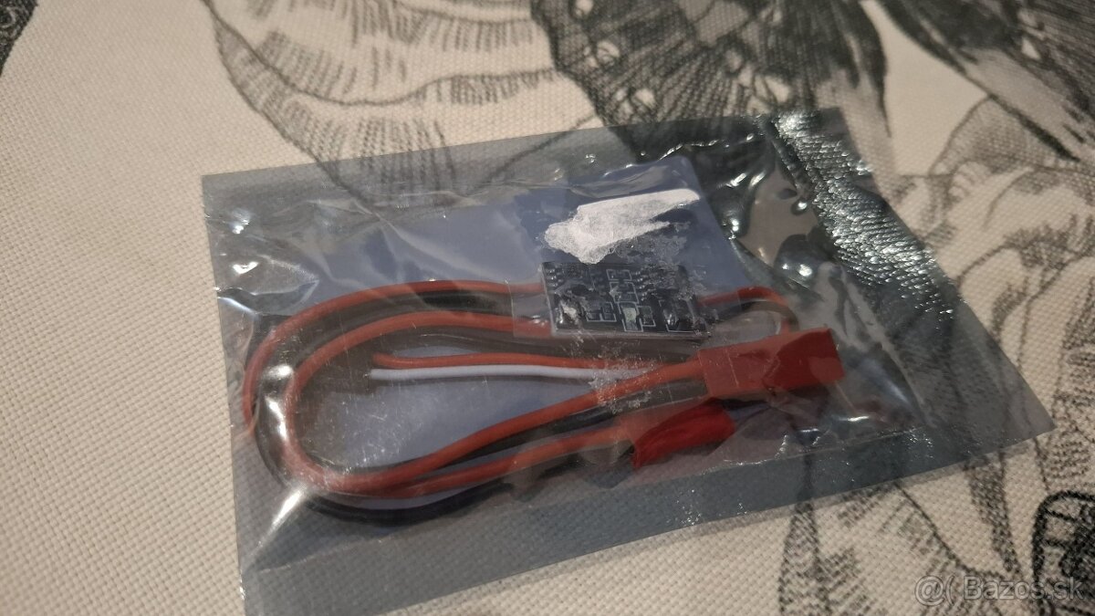 Elektronický spínač pre napätie 3-30V, 20A - 3