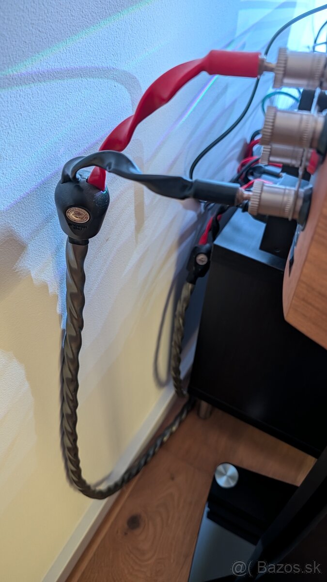 Wireworld Equinox 7 - 3