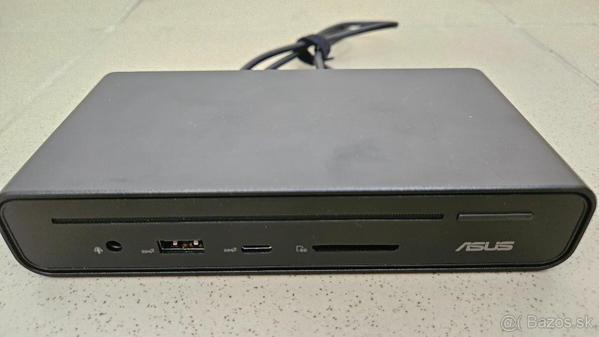 ASUS DC300 Triple Display USB-C Dock - 3