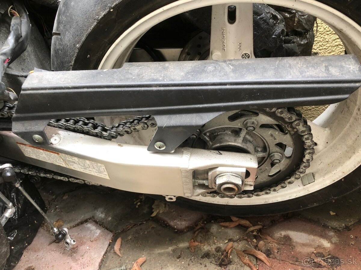 Suzuki GSXR 600,01-03 Rozpredám na ND - 3