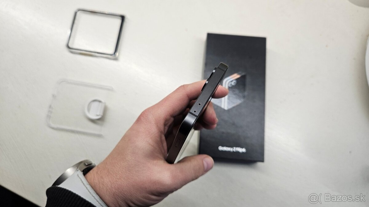 Samsung Galaxy Z Flip 6 carbon black - aj vymením - 3