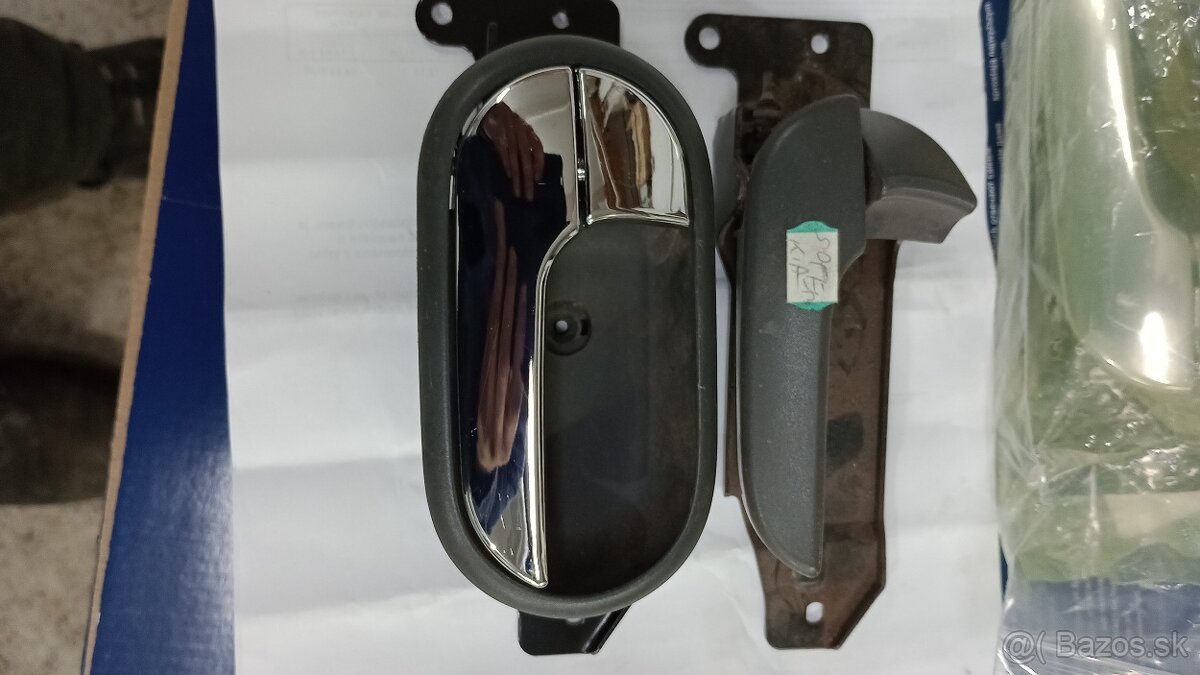 Kia k2500 rv2004 az 2008 kľučka dverí vnútorná. - 3