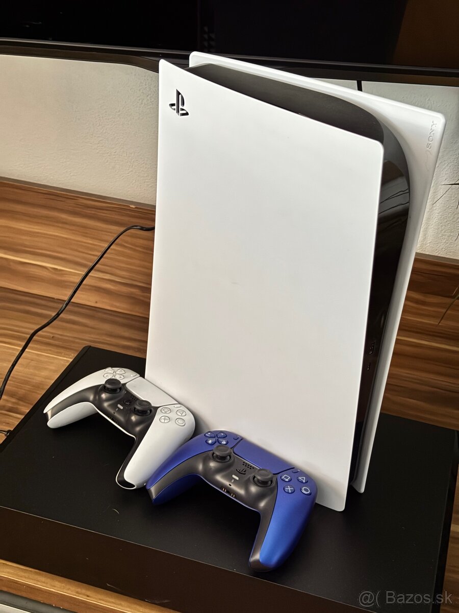 PlayStation 5 DIGITAL – bez mechaniky + 2× ovládač - 3