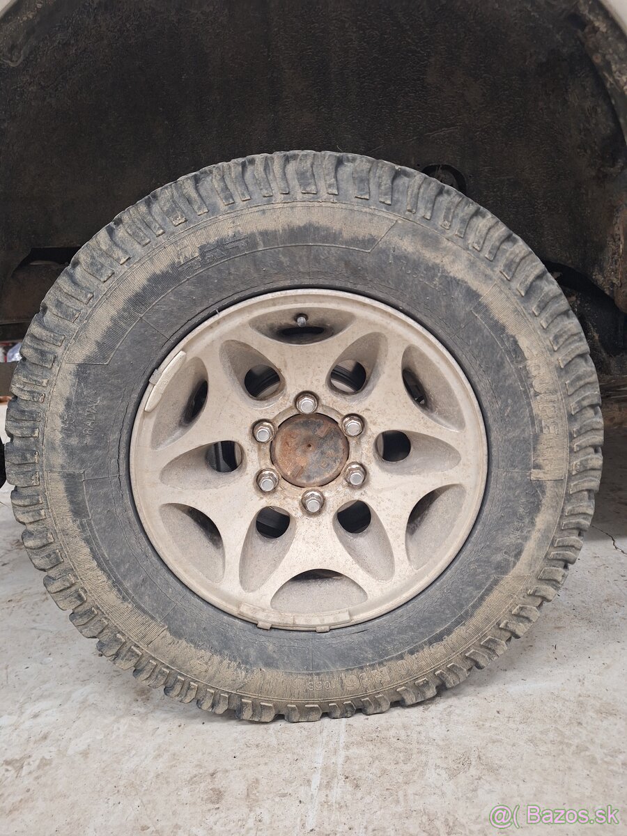 Pajero 6x139 245/70 r16 - 3