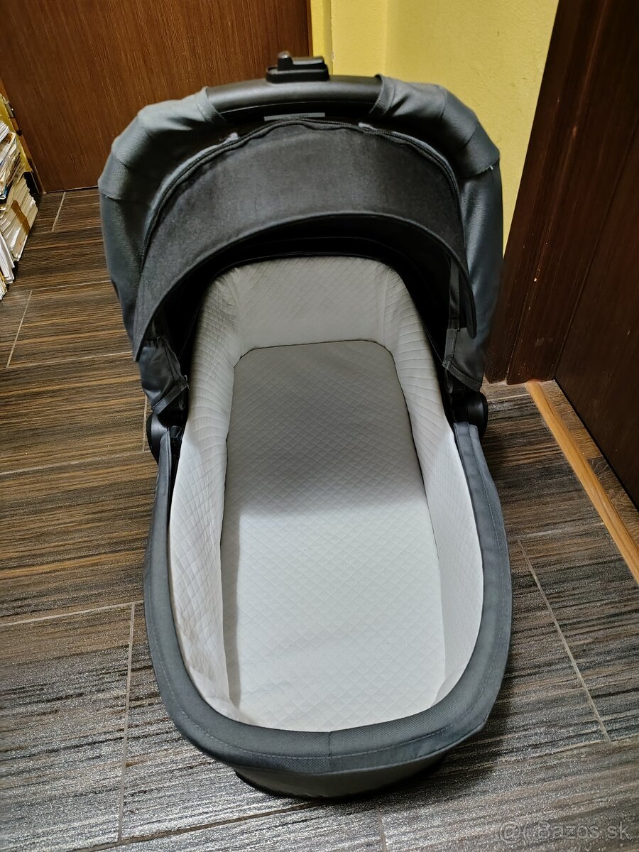 Vanička Thule Sleek - 3