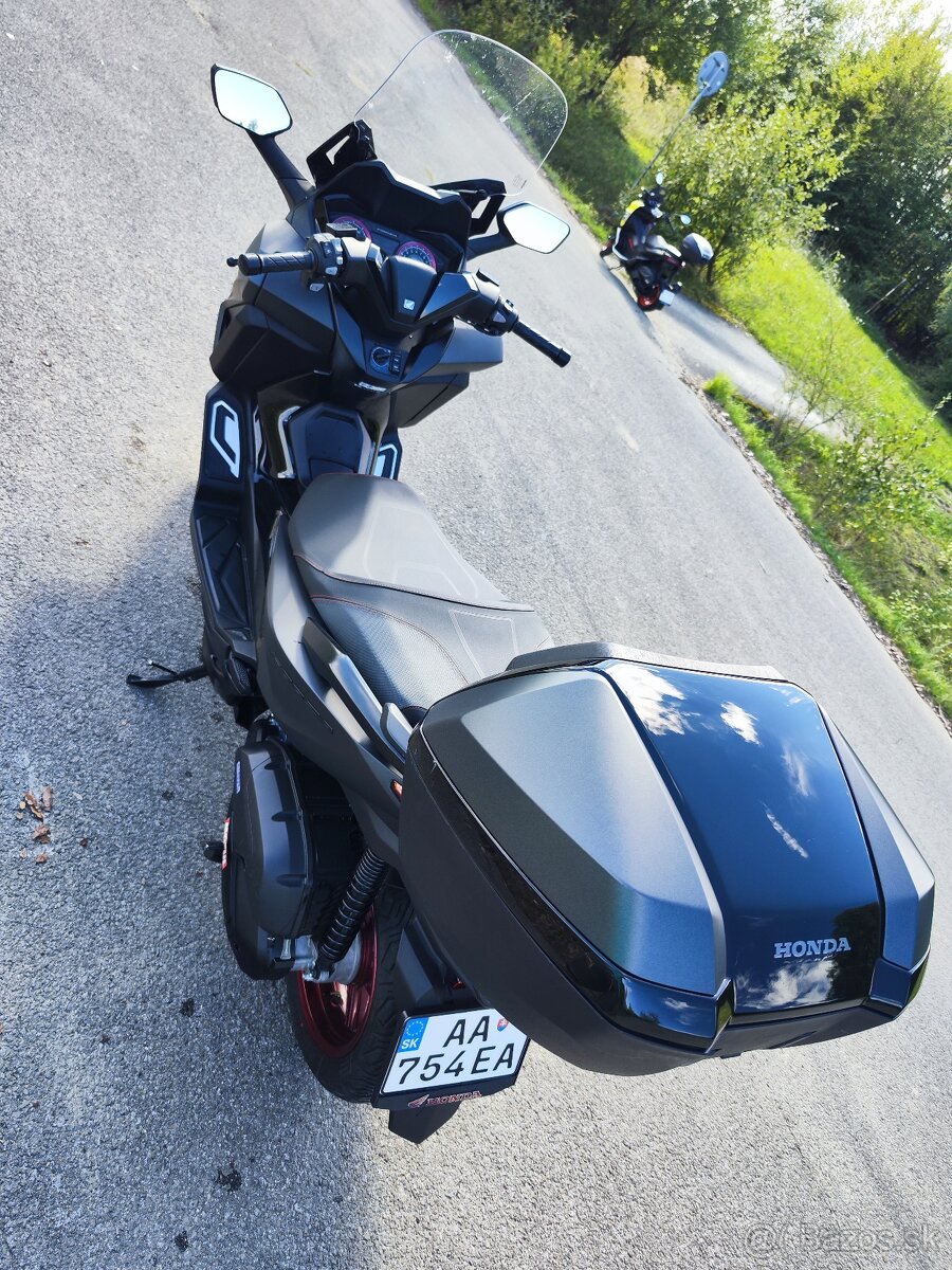 Honda Forza 125 special edition - 3