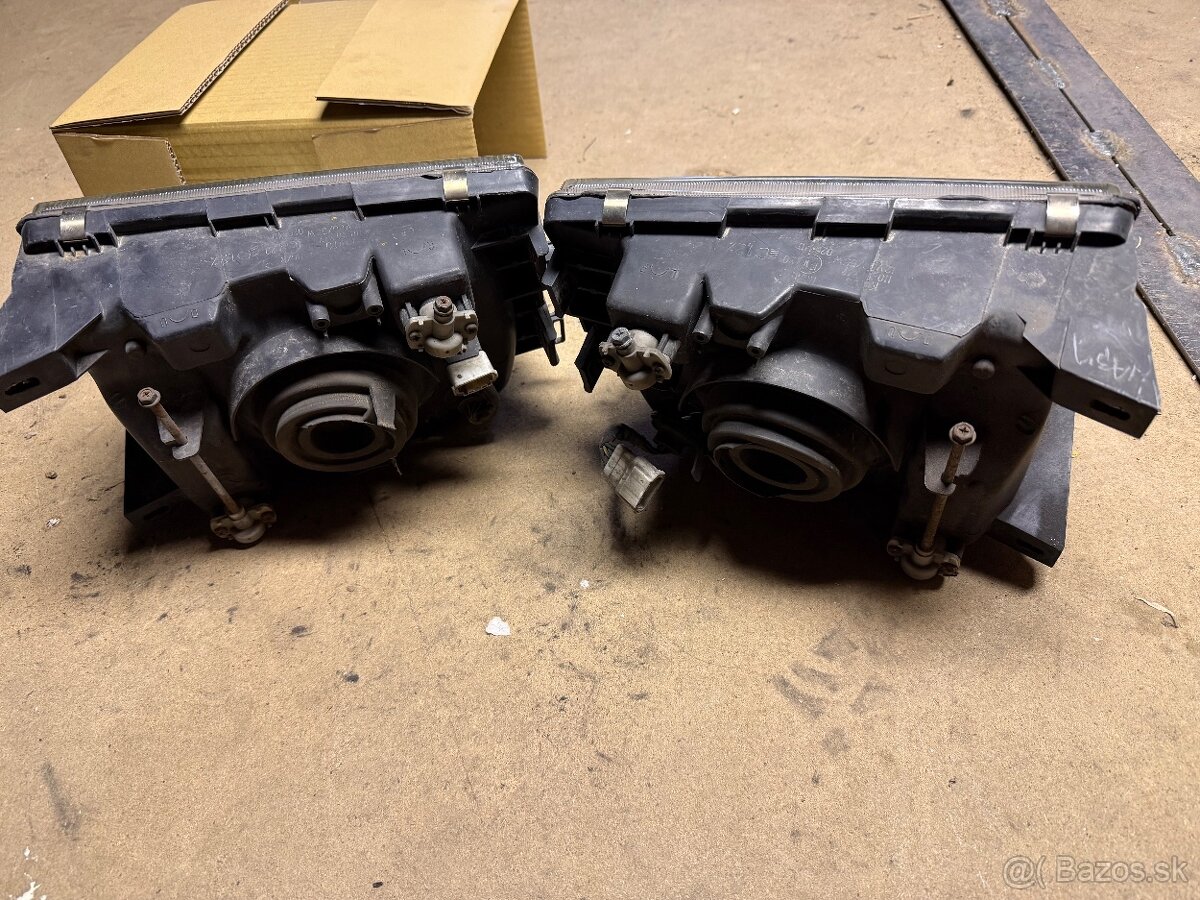 Predné svetla Mitsubishi Pajero II - 3