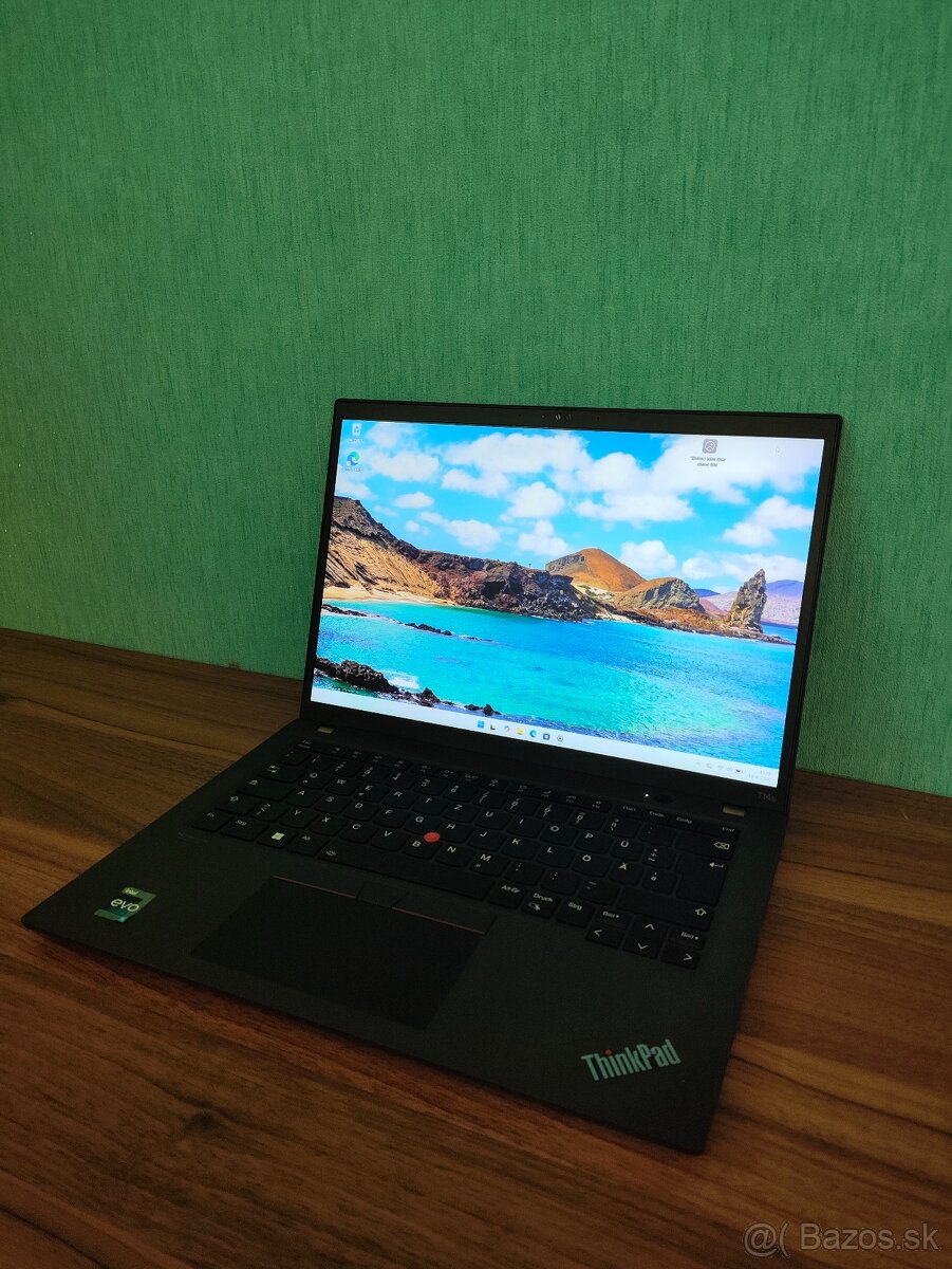 ThinkPad T14s Gen 3 | i5 • 8GB • 256GB SSD - 3
