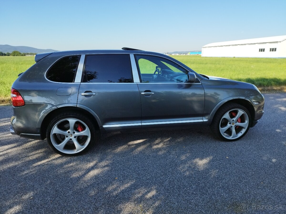 Porsche Cayenne 4.8 V8 turbo 500ps. - 3