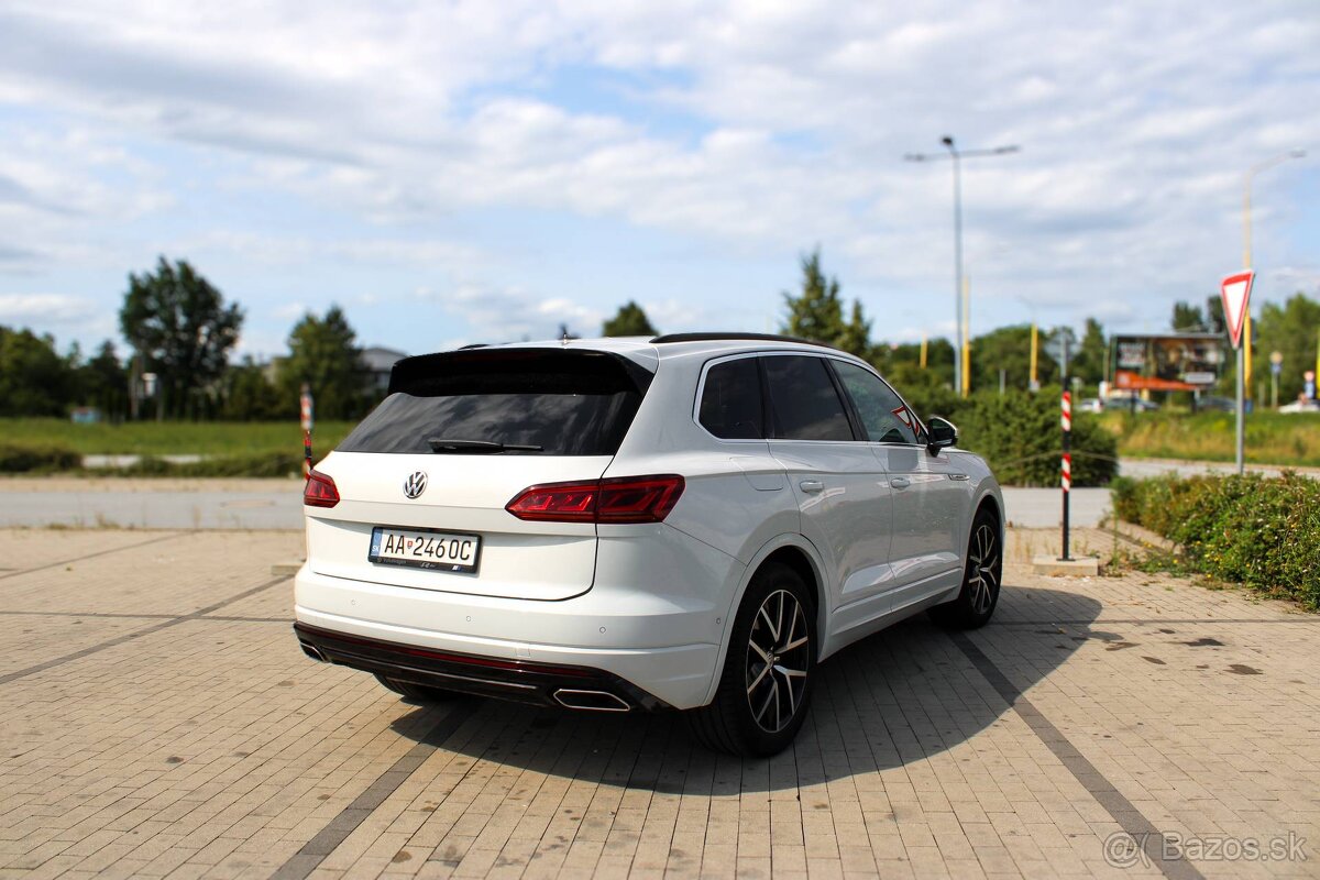 Volkswagen Touareg 3.0 V6 TDI SCR 286k R-Line 4Motion Tiptro - 3