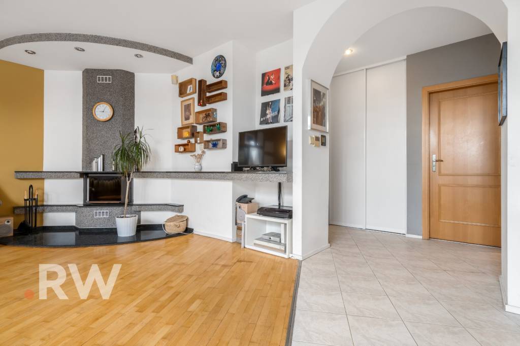 VEĽKORYSÝ 4 izb. 130 m2 + balkón - PREZIDENTSKÝ PALÁC - Star - 3