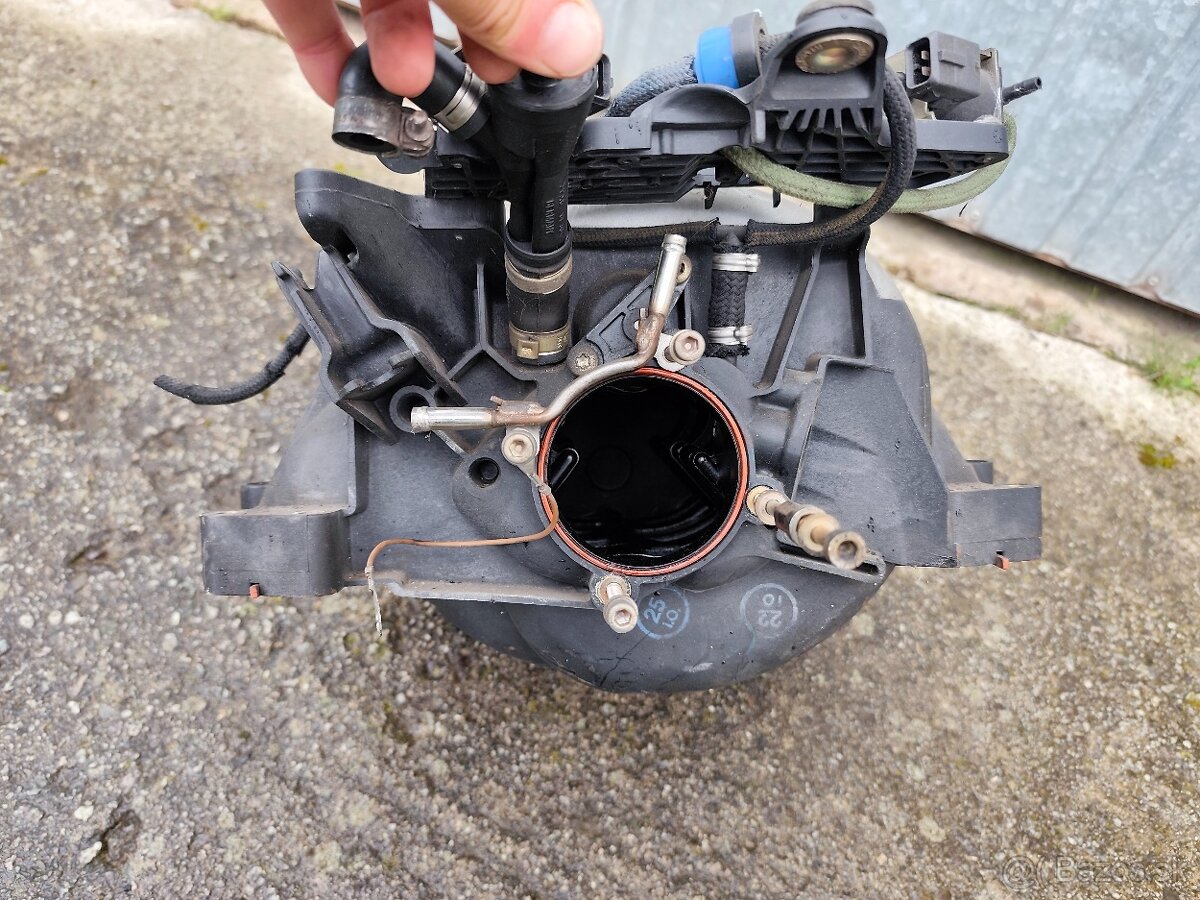 Sacie potrubie vw Passat b5 2,8 - 3