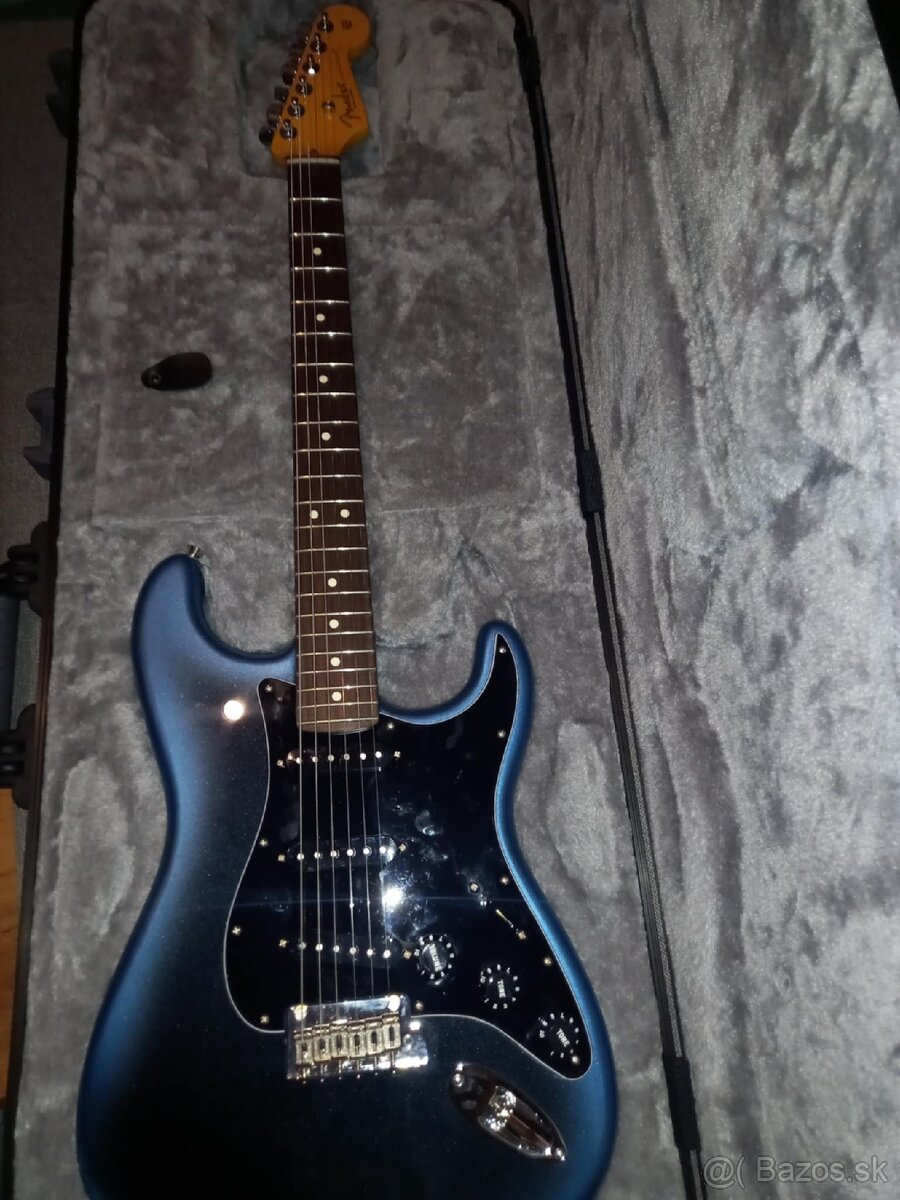 Fender American Professional II Stratocaster RW Dark Night - 3