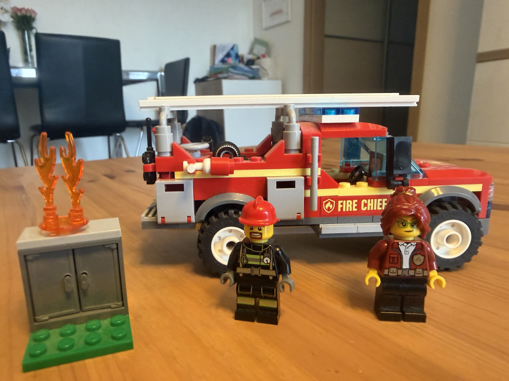 Predám lego hasičské auto - 3