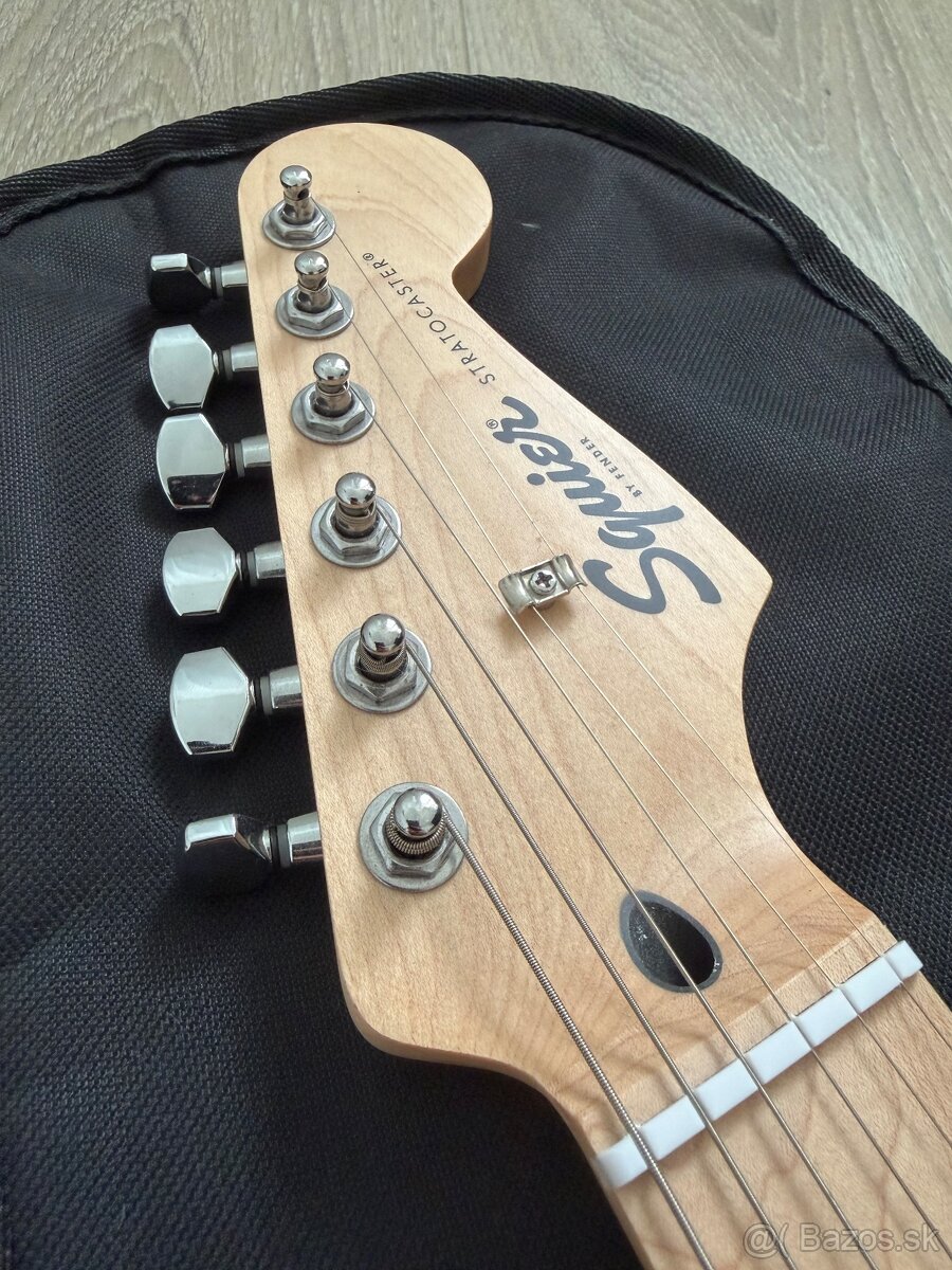 Fender Squier Sonic Stratocaster - 3