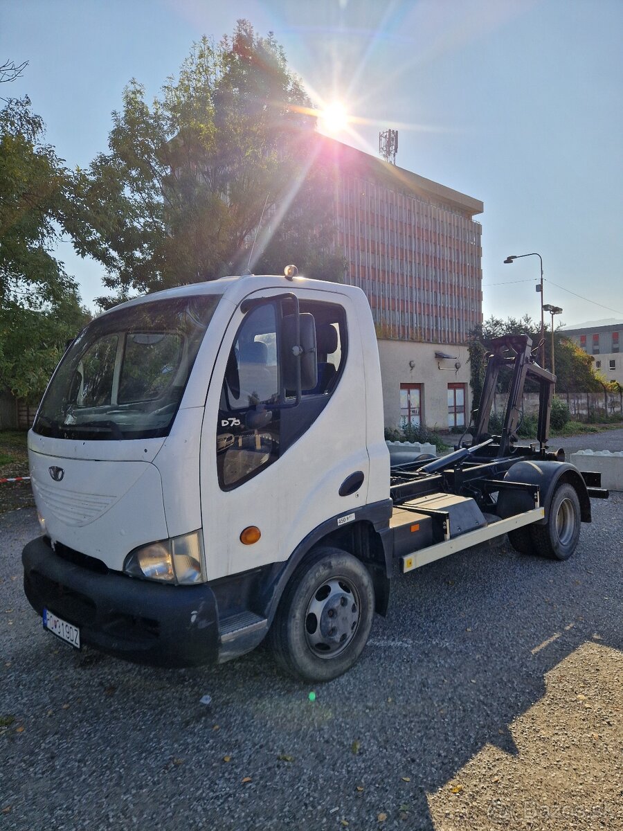 Daewoo Avia D90 Hakovy nosič kontajnerov - 3