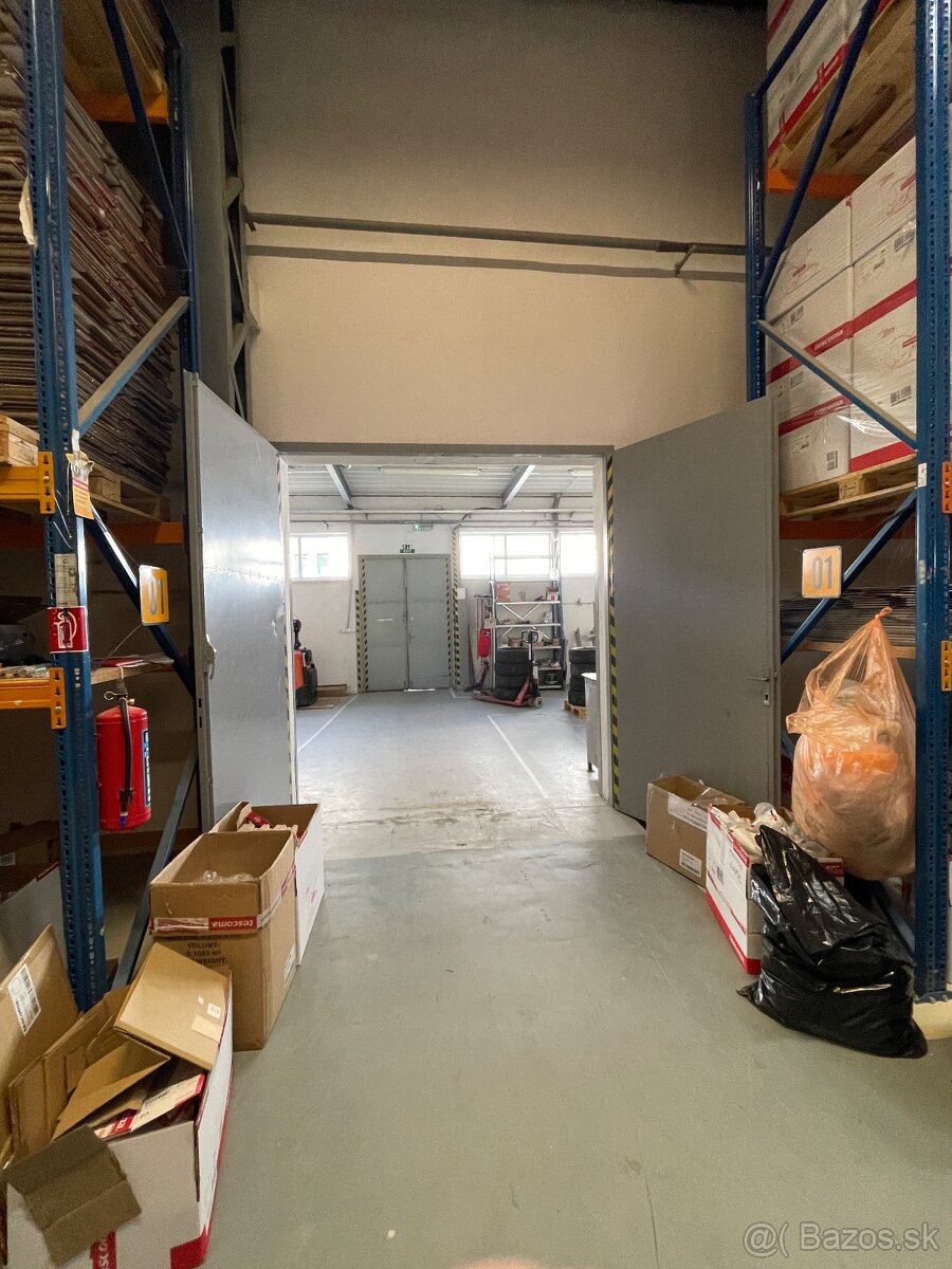 Na prenájom výrobno – skladová hala v centre mesta Púchov - 3