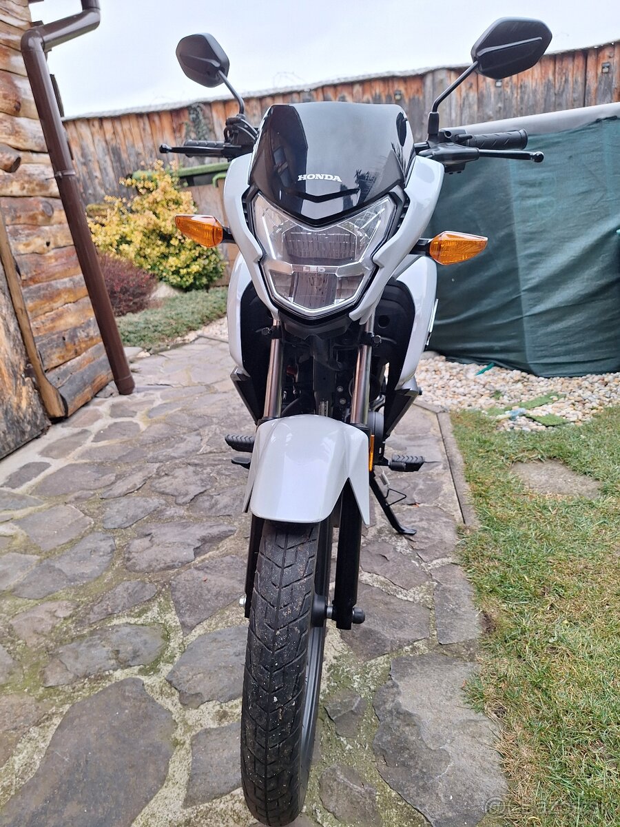 Honda CB125F - 3