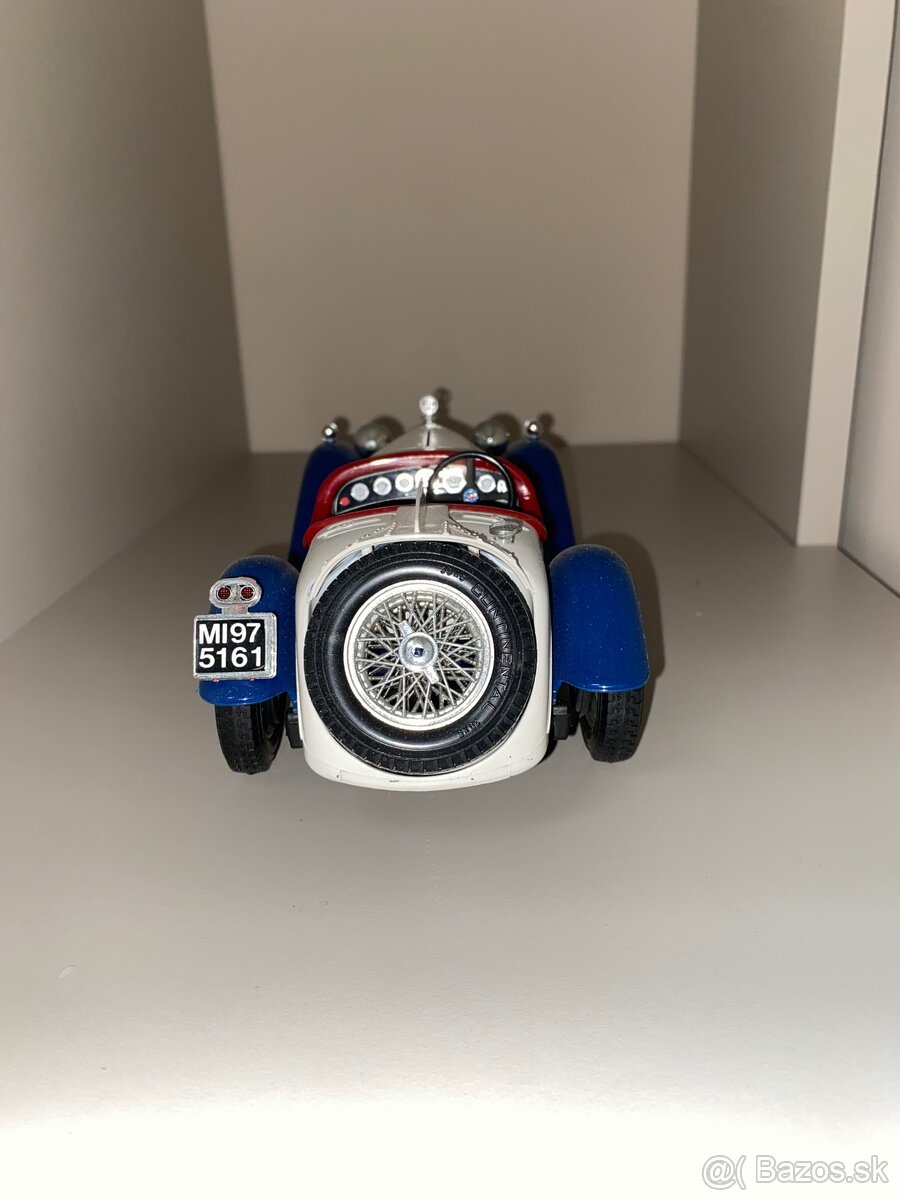 Alfa Romeo 8C 2300 1:18 - 3