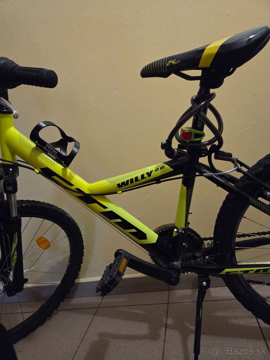 CTM Willy 2.0 limetkovej farby - 3