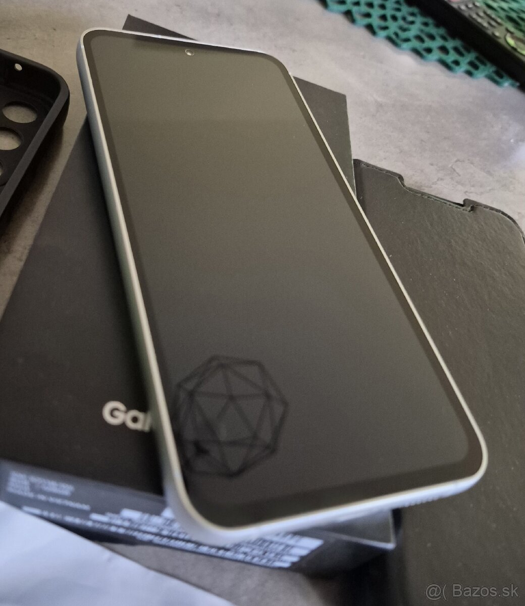 Samsung Galaxy S23 FE – TOP stav - 3