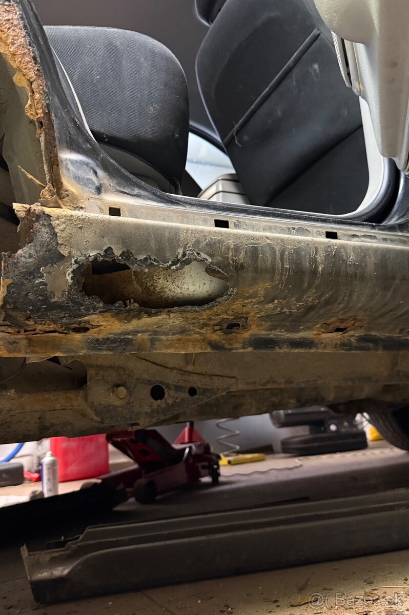 KLAMPIAR – OPRAVA KAROSÉRIÍ A VYVÁRANIE PRED STK - 3
