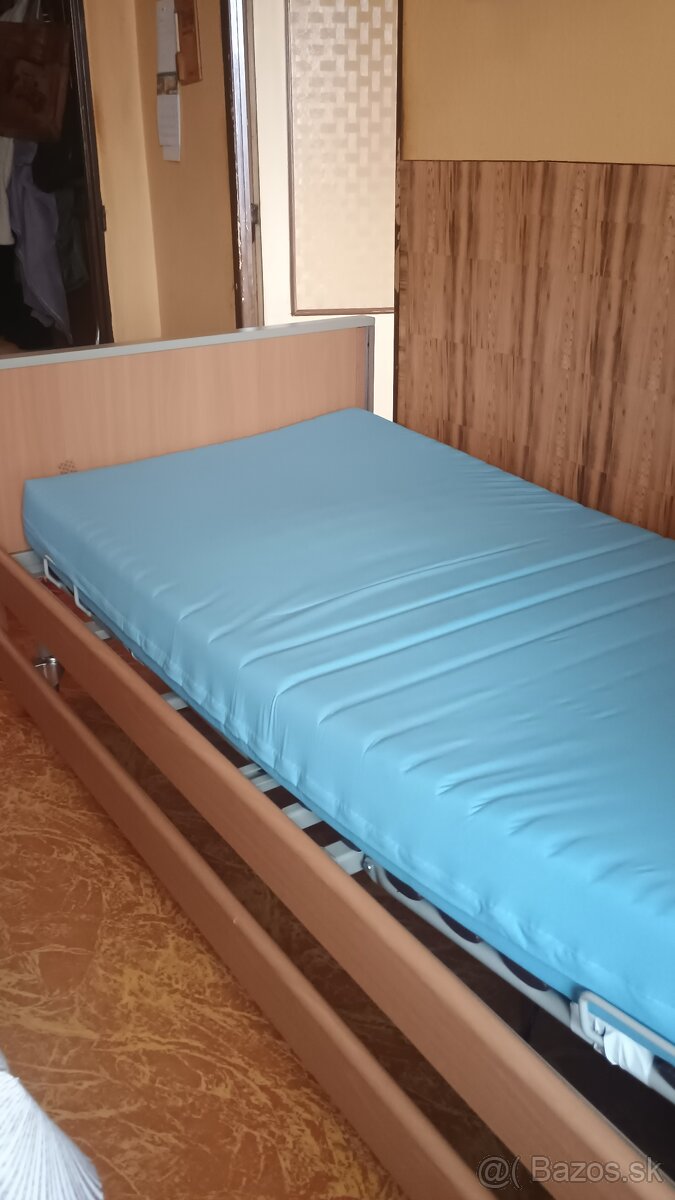 Polohovateľná elektrická posteľ - 3