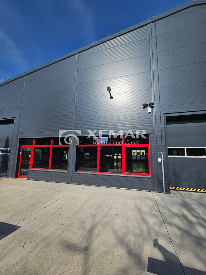 Prenájom hala v Banskej Bystrici - 3
