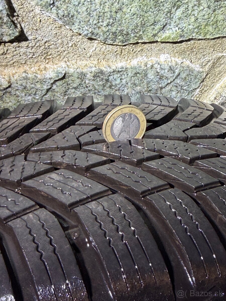 5x112 plechové disky a zimné gumy 195/65/15 continetal - 3