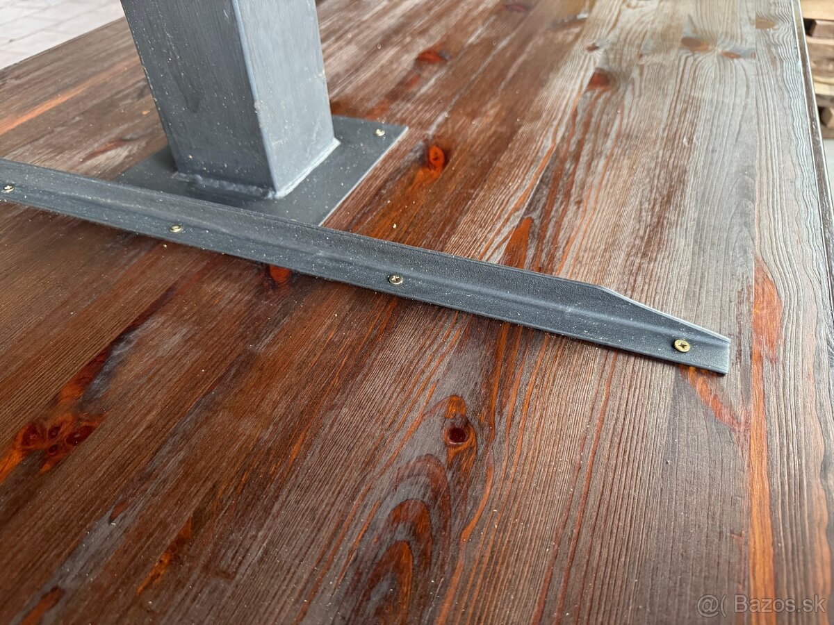 Masívne drevené stoly - 3