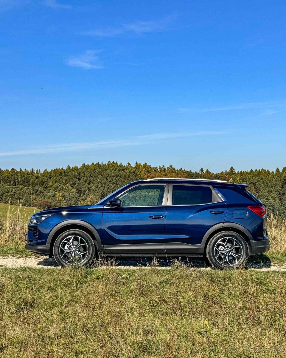 🟦 SsangYong Korando 1.6 benzín, 2021, výborný stav 🟦 - 3
