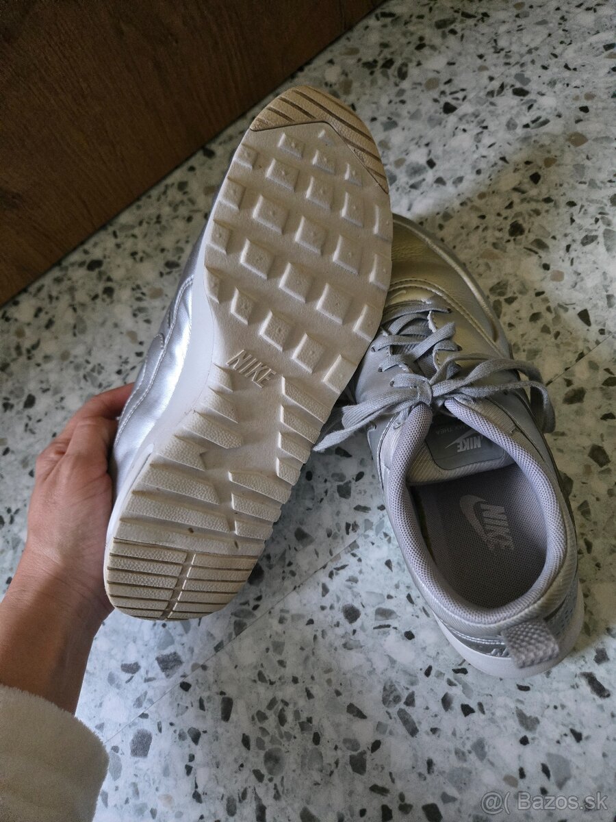 Dámske tenisky Nike veľ. 40 - 3