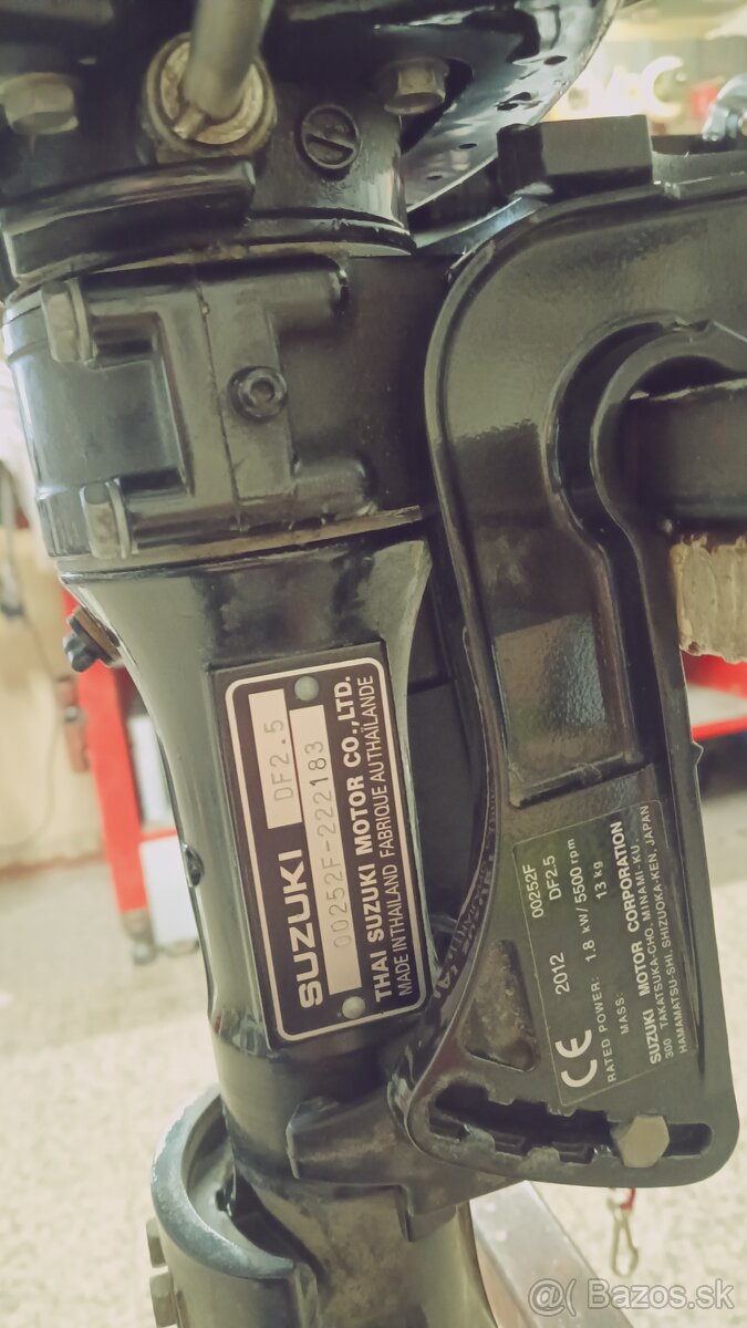 Lodny motor. Motor na cln. Suzuki. - 3