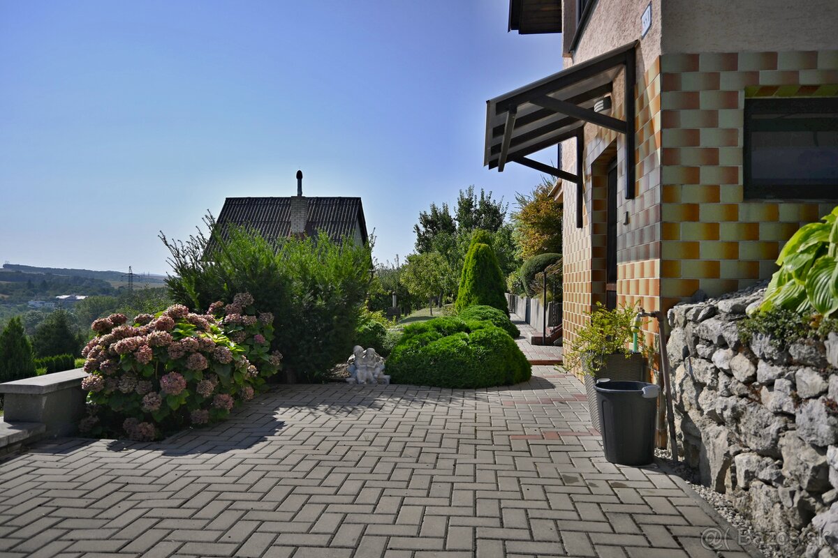 Zľava: Zariadená rekreačná chatka Kunov - okr. Senica - 3