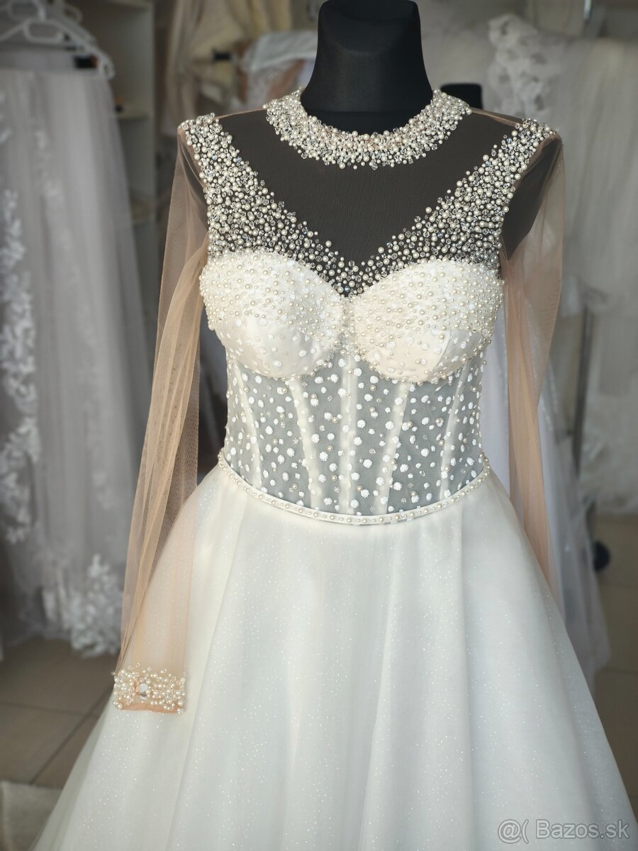 Predám perličkove svadobné šaty s jemné trblietavou sukÚPLNE - 3