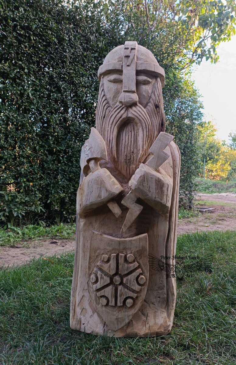 Perún - veľká socha - 3