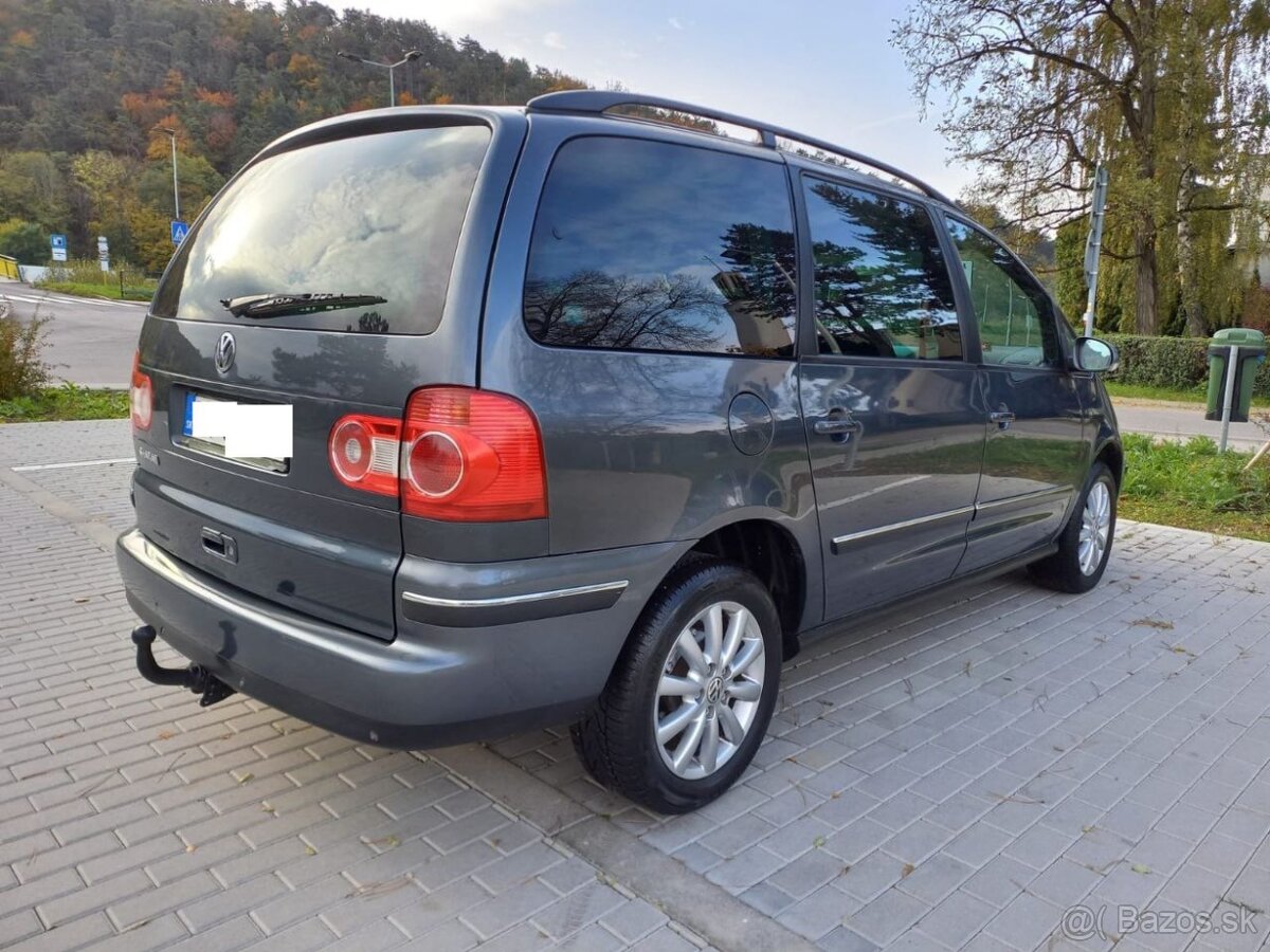 Volkswagen Sharan 1.9 TDi,85Kw(116-Ps)7 miestne,EXCLUSIVE - 3