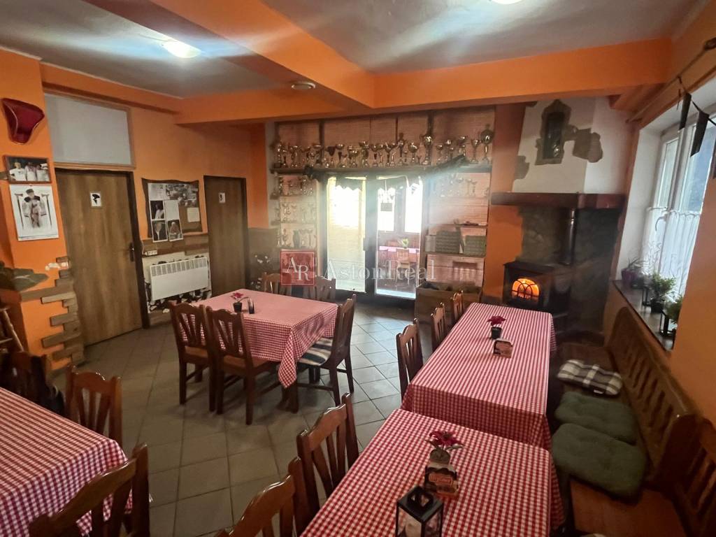 Predaj: KRČMIČKA v Starej Sásovej pri futbalovom štadióne - 3