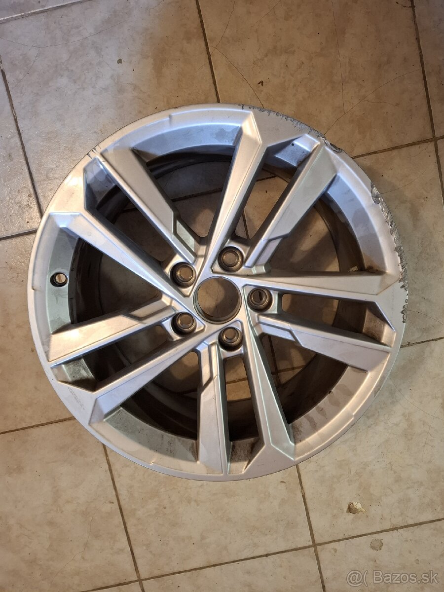 Originál disky audi 8Y0601025E/ ET 46 R 17 - 3