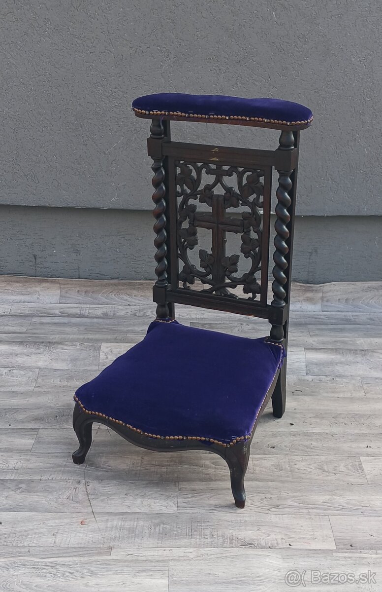 Kľakačka starožitná. - 3